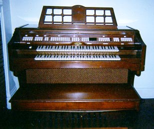 Wurlitzer Model 4572 Console Organ